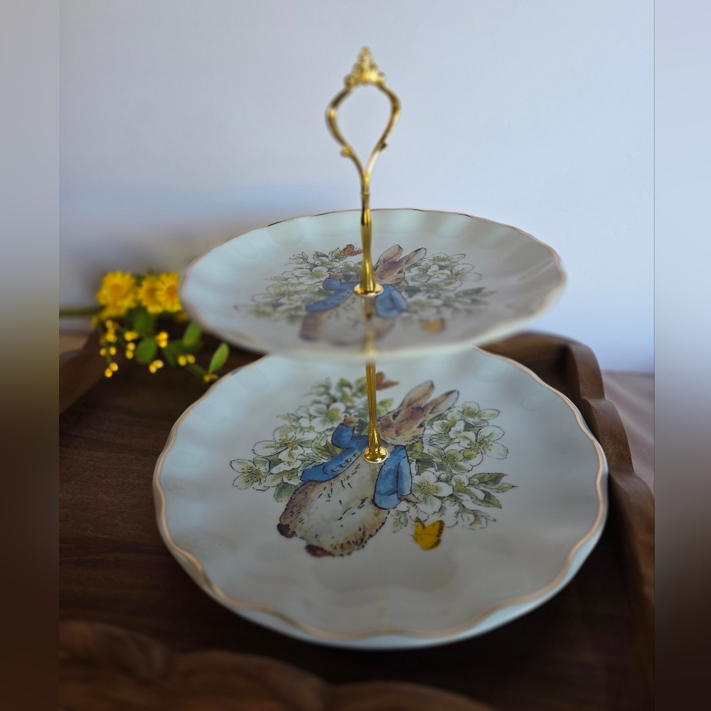 Peter Rabbit Two-Tier Dessert Stand With Gold Handle - Picture 2 of 7